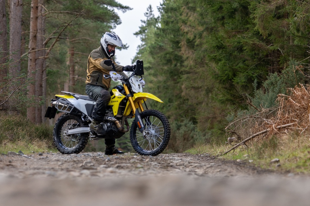 Adventure Spec Suzuki DR-Z4S Mini Fairing Support (no screen / no AMPS)